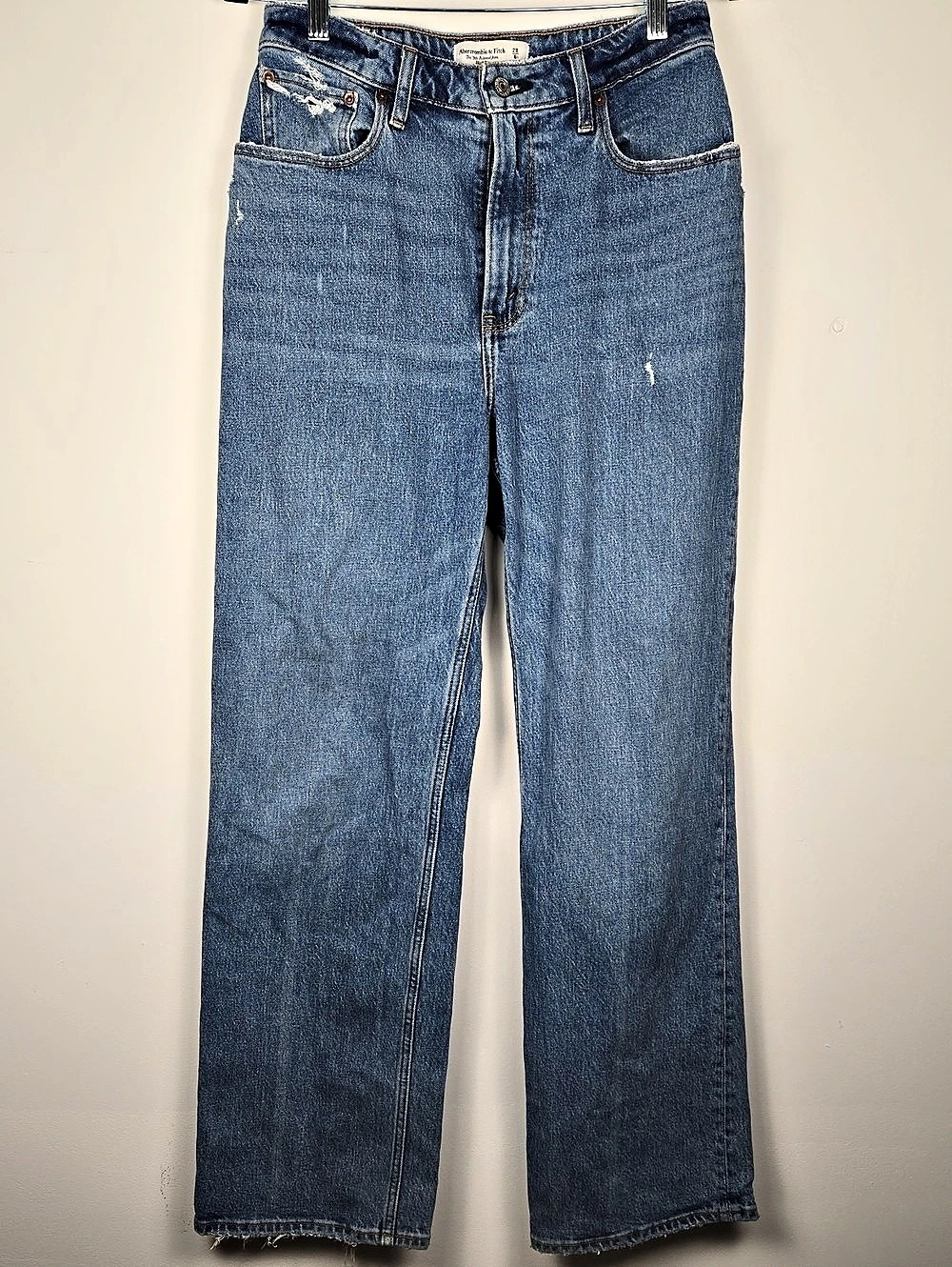 Abercrombie & Fitch The '90s Relaxed Jean High Rise Straight Leg Blue Waist 28